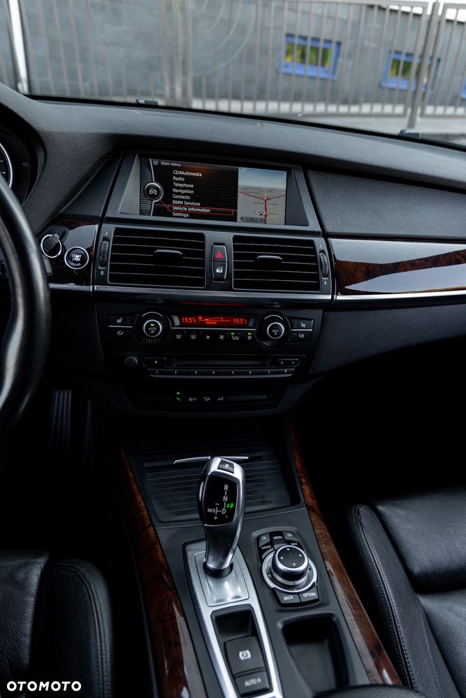 BMW X5 xDrive50i M Sport Edition - 34