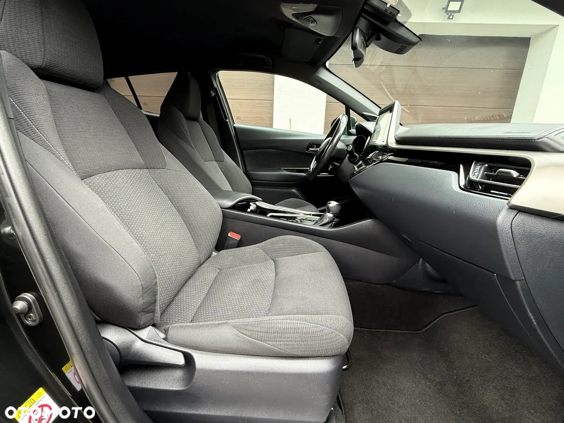 Toyota C-HR - 26