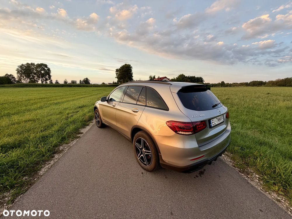 Mercedes-Benz GLC 300 4-Matic - 6