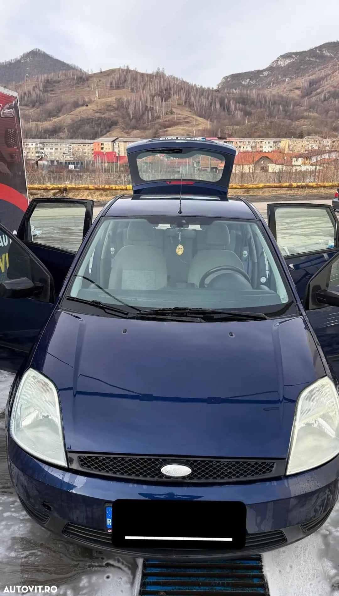 Ford Fiesta 1.3i - 1