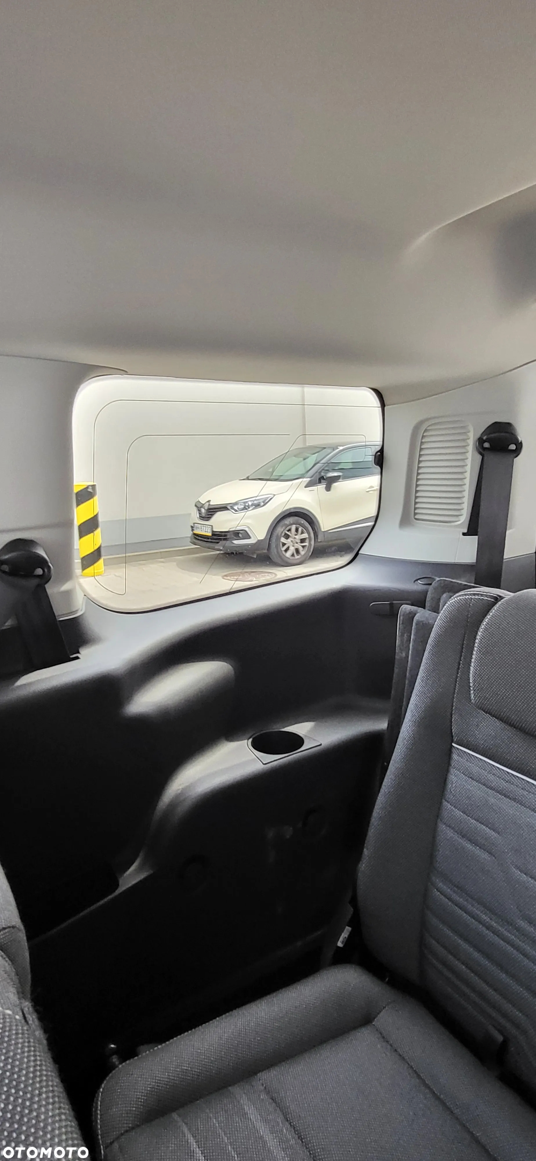 Ford Tourneo Connect 1.5 TDCi Trend - 15