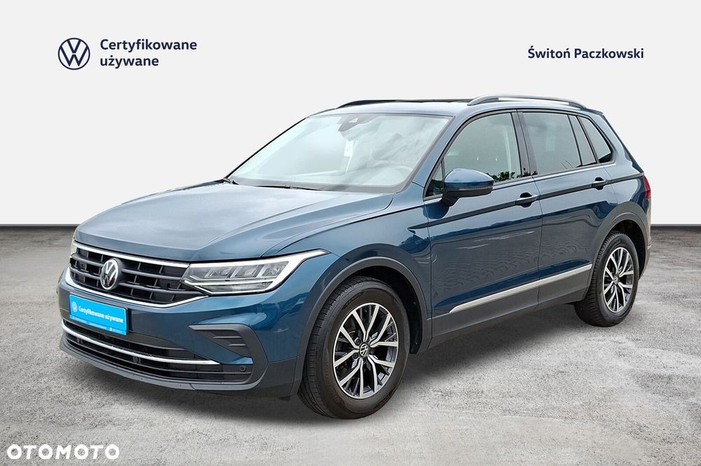 Volkswagen Tiguan - 1