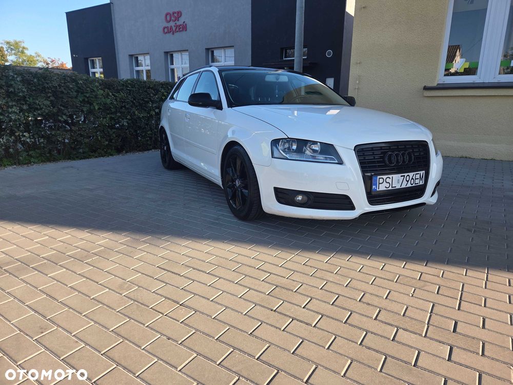 Audi A3 Sportback 2011 photo 2