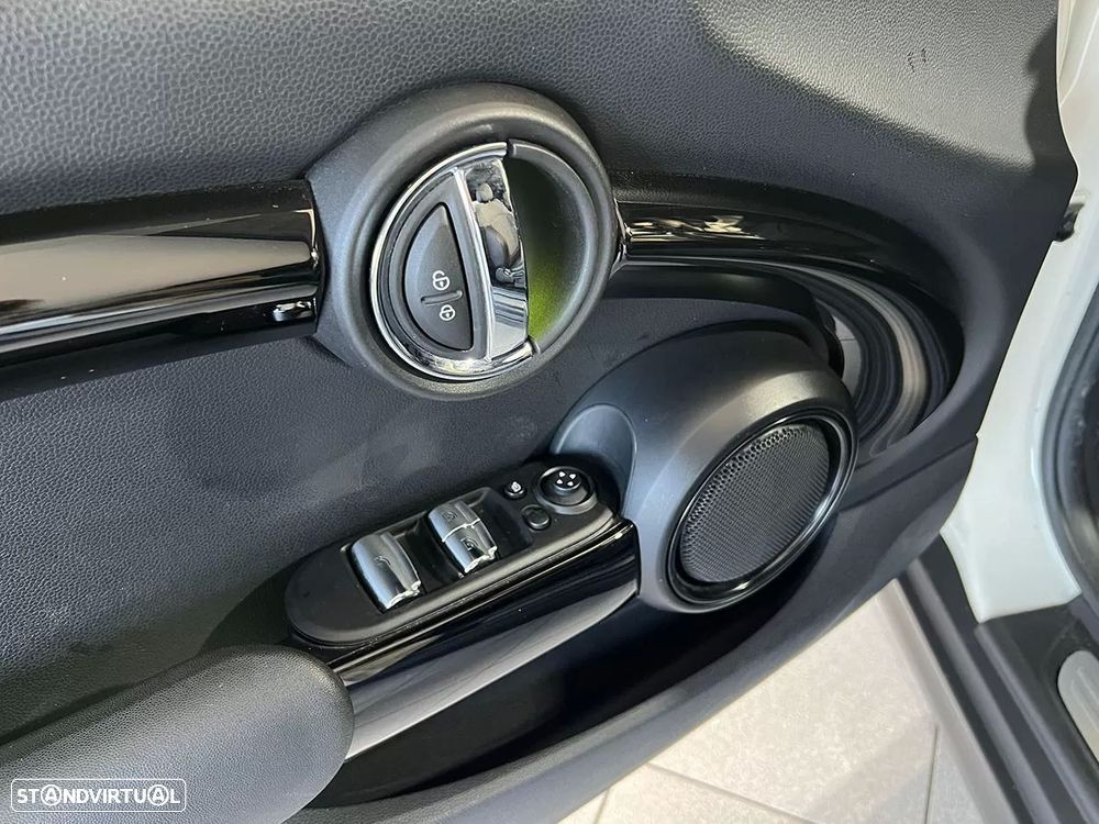 MINI Cabrio One Classic - 25