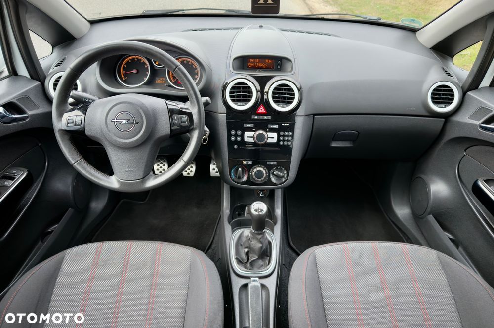 Opel Corsa 1.4 16V Color Edition - 13