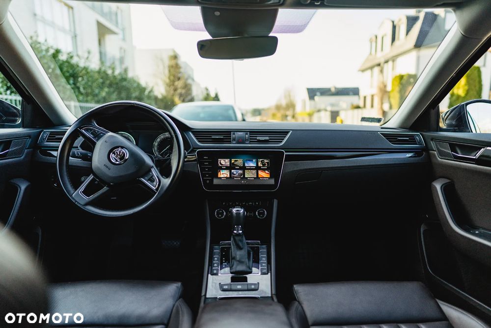 Skoda Superb 2.0 TSI L&K DSG - 14