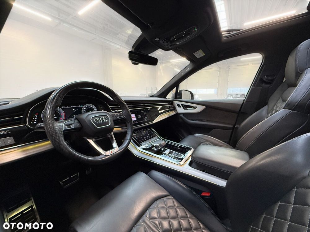 Audi Q7 - 25