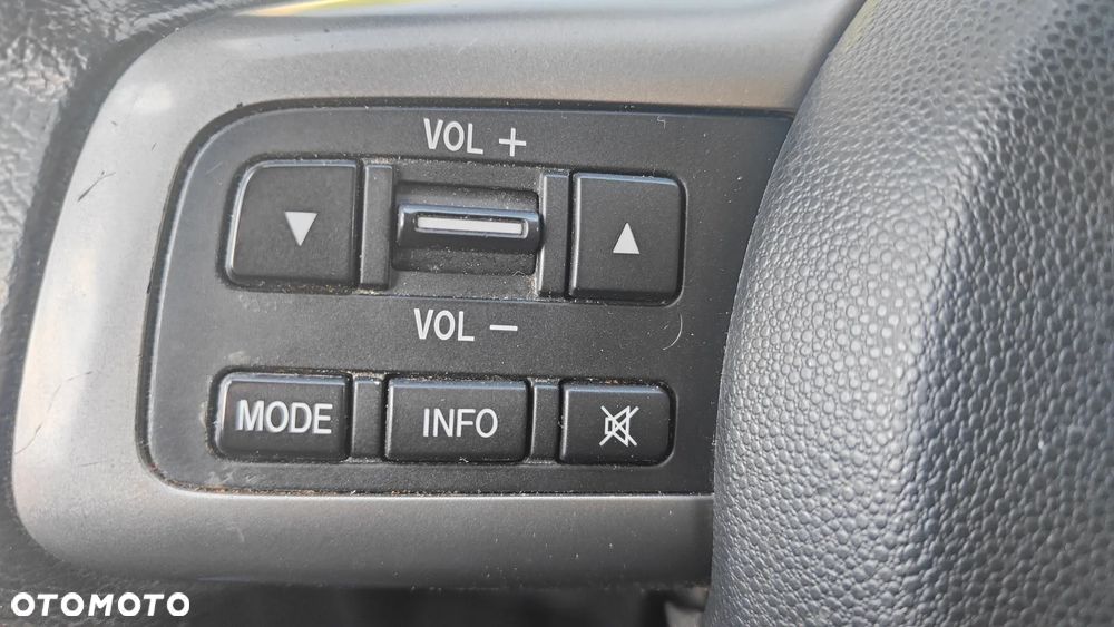 Mazda 2 1.3 Exclusive - 12