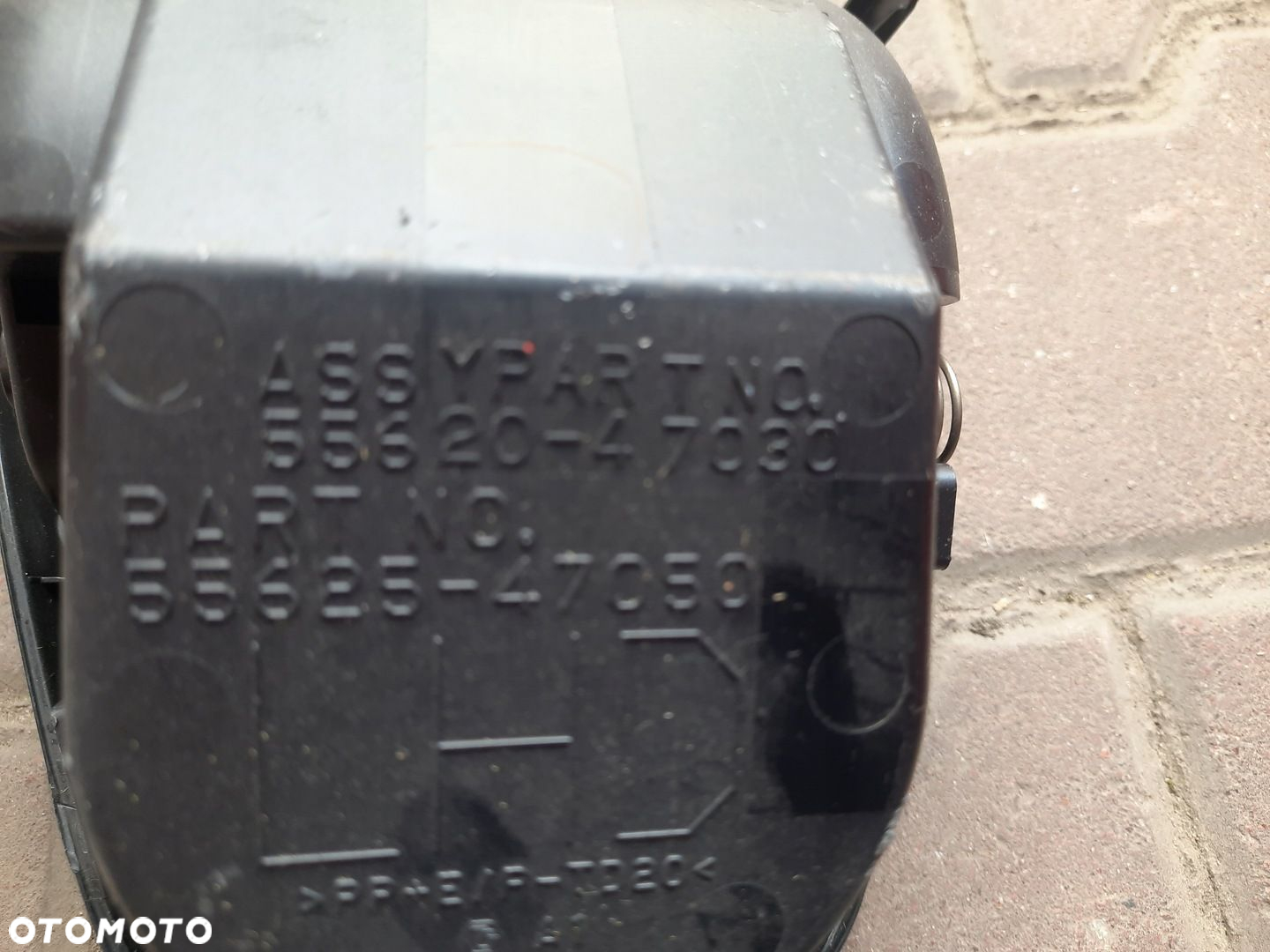 TOYOTA PRIUS // RAMKA PANEL ŚRODKOWY 55625-47050 - 11