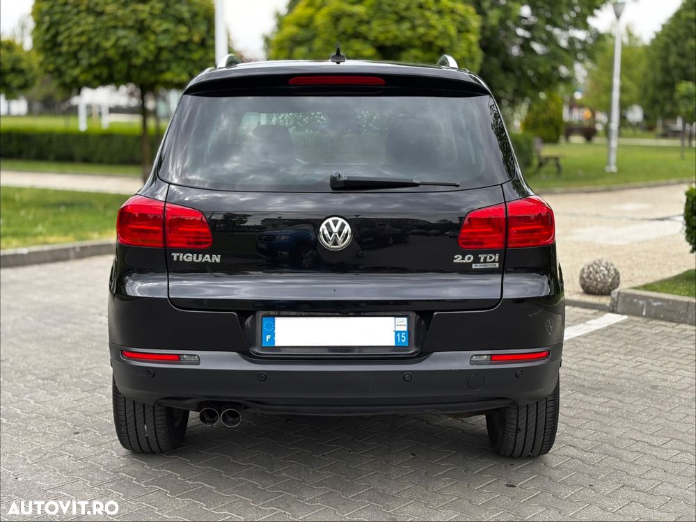 Volkswagen Tiguan 2.0 TDI DPF BlueMotion Technology Exclusive - 11
