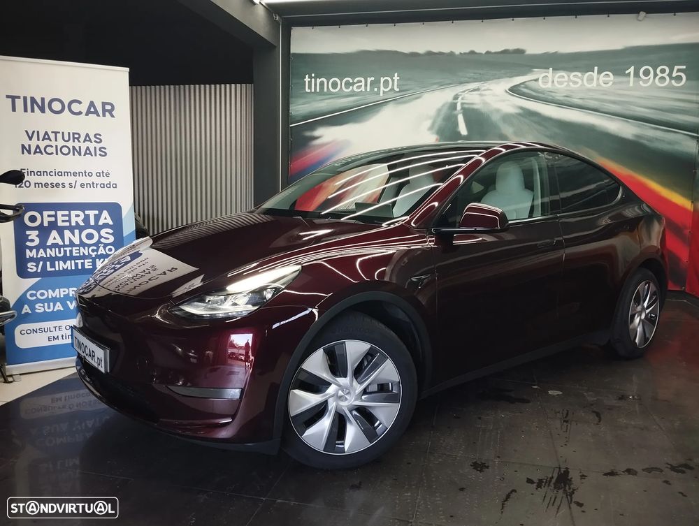Tesla Model Y 2023 photo 2