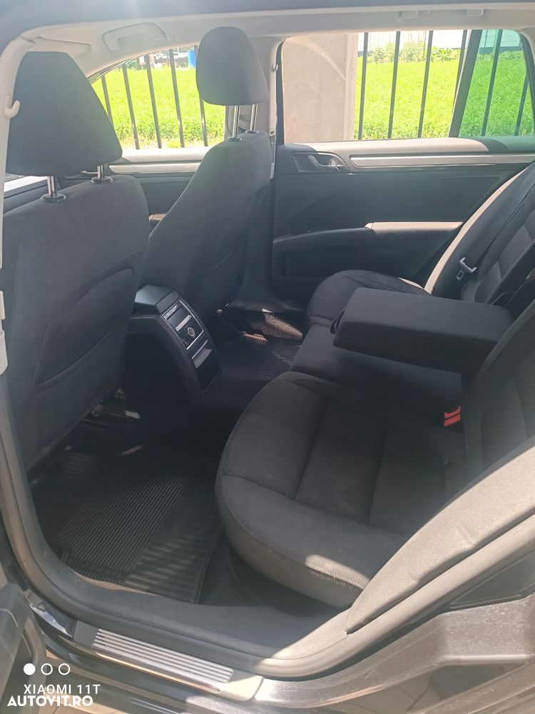Skoda Superb 2.0 TDI Ambition - 6
