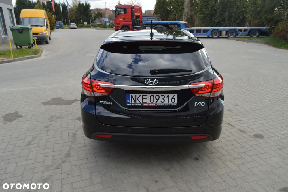 Hyundai i40 Kombi blue 1.6 Family+ - 8