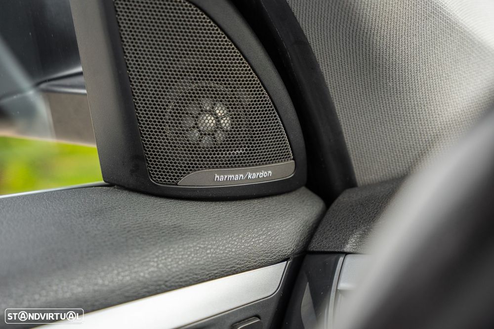 BMW X1 18 d sDrive Auto - 8