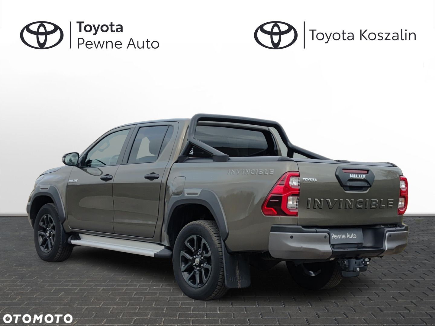 Toyota Hilux 2.8 D-4D Double Cab Invincible 4x4 - 2