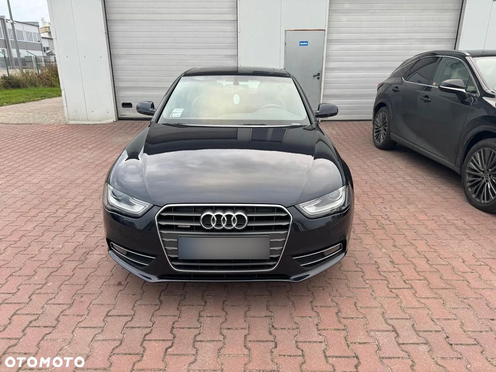 Audi A4 - 1