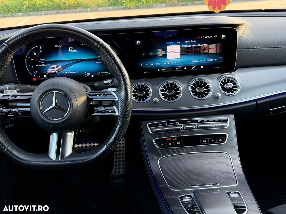 Mercedes-Benz E - 11