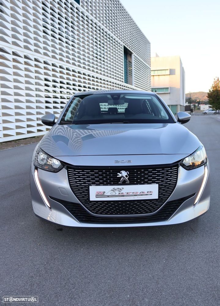 Peugeot e-208 - 11
