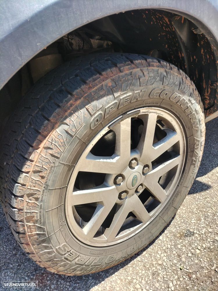 Land Rover Discovery Sport - 16