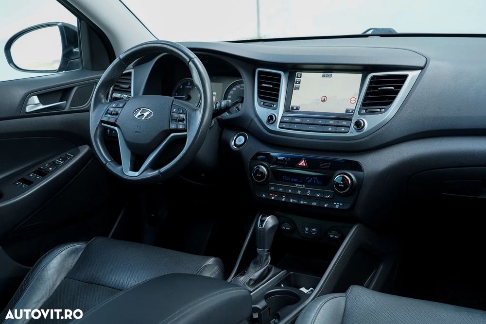 Hyundai Tucson 2.0 CRDI 4WD Automatik Advantage - 11