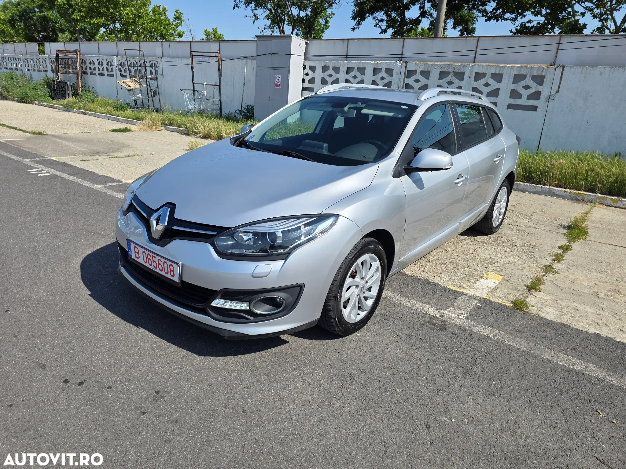 Renault Megane Grandtour ENERGY TCe 115 Start & Stop Authentique - 12