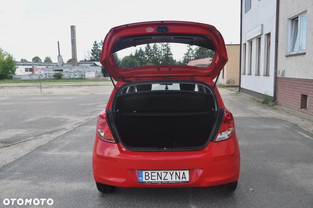Hyundai i20 1.2 Intro Edition - 9