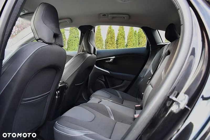 Volvo V40 D2 Momentum - 20