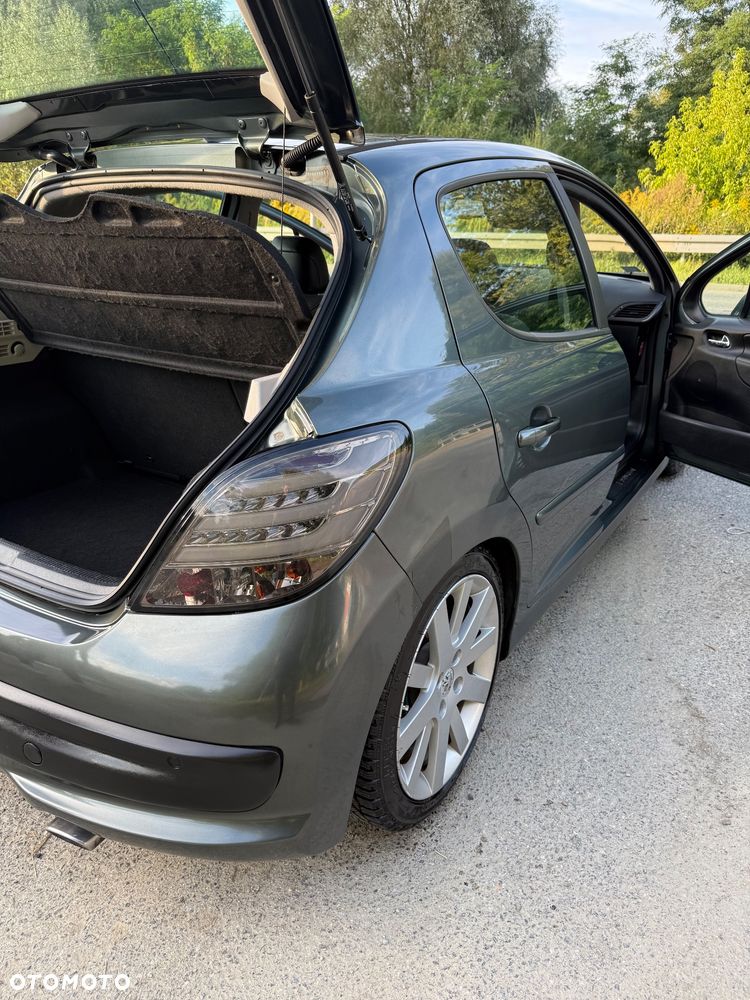 Peugeot 207 1.6 HDi Sporty - 4