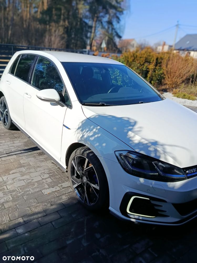 Volkswagen Golf - 5