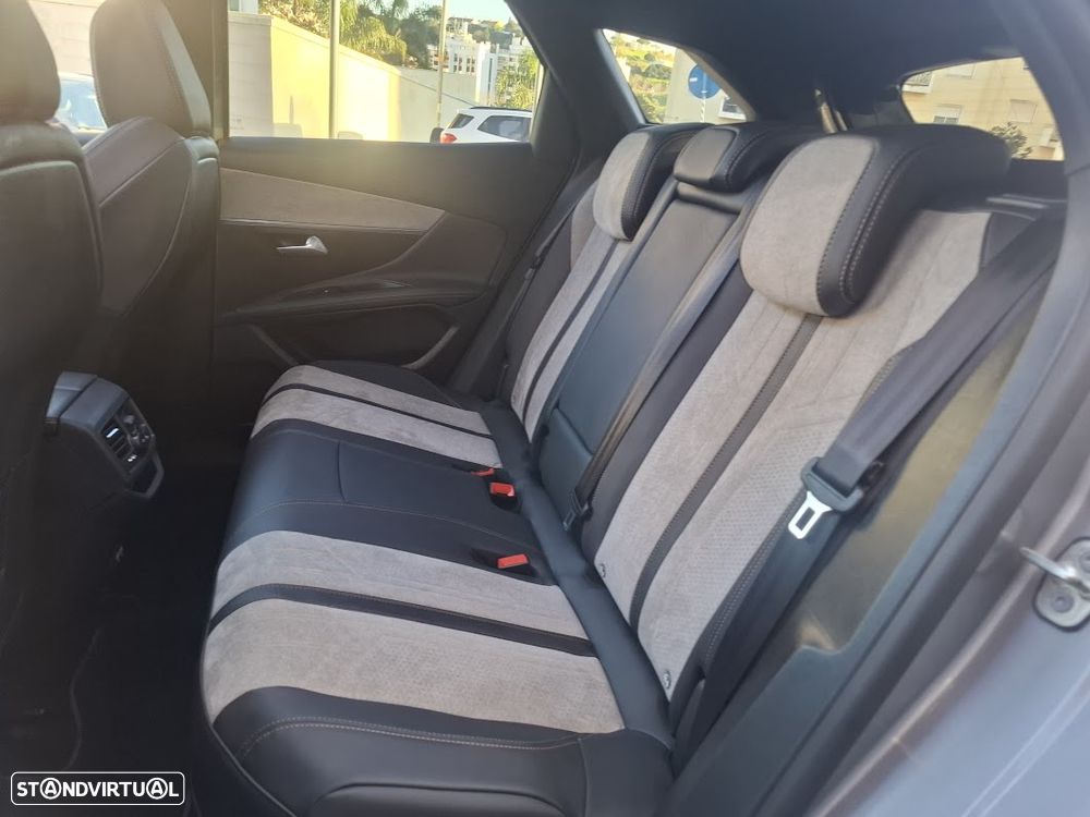 Peugeot 3008 1.6 Hybrid4 GT Pack e-EAT8 - 32