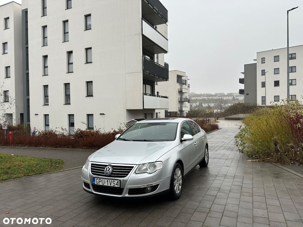 Volkswagen Passat 2.0 FSI Automatik Comfortline - 1