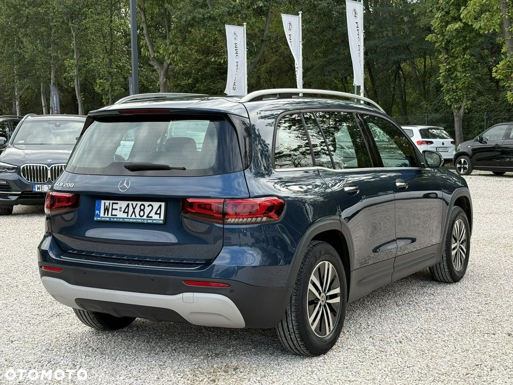 Mercedes-Benz GLB 200 7G-DCT - 4