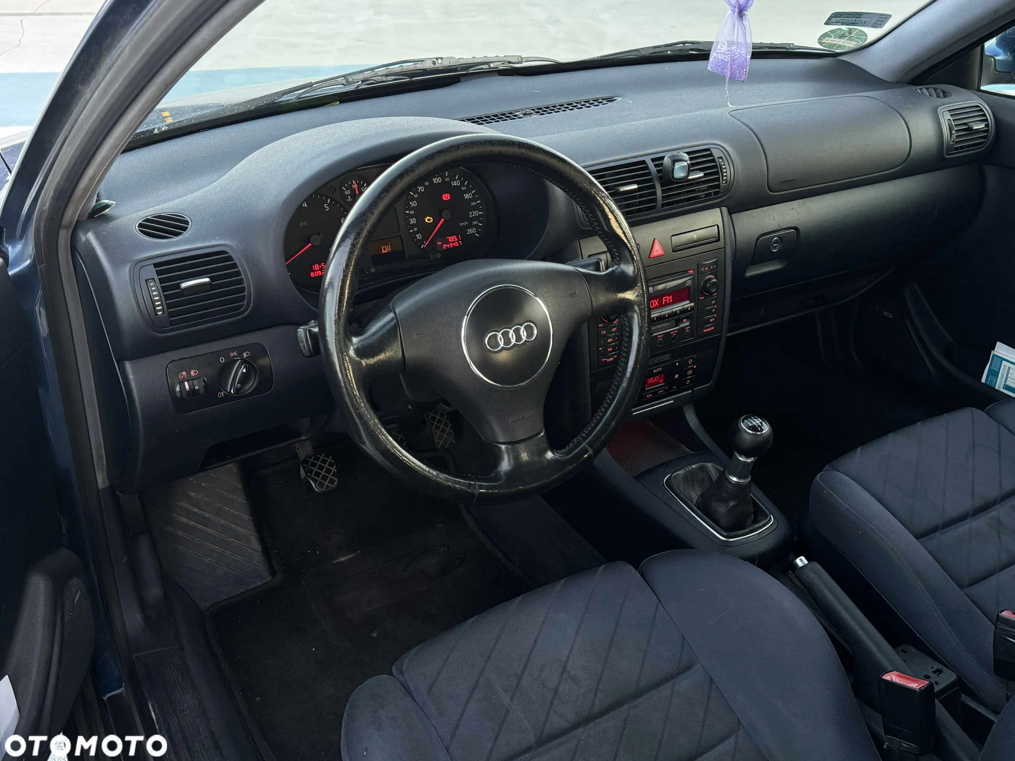 Audi A3 1.8T Attraction - 11
