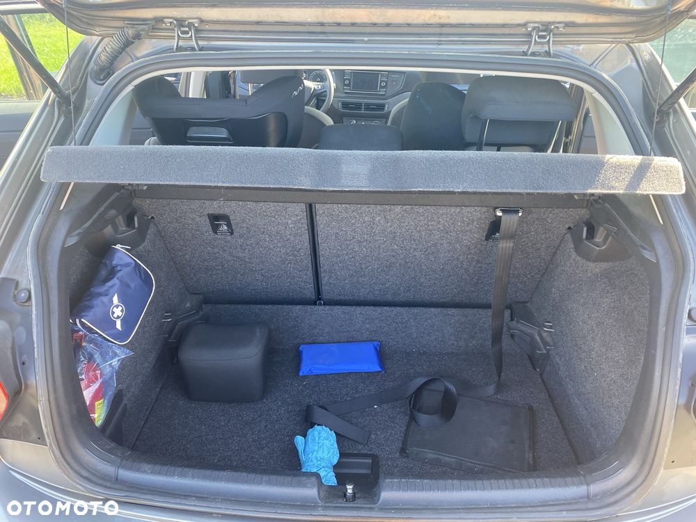 Volkswagen Polo - 5