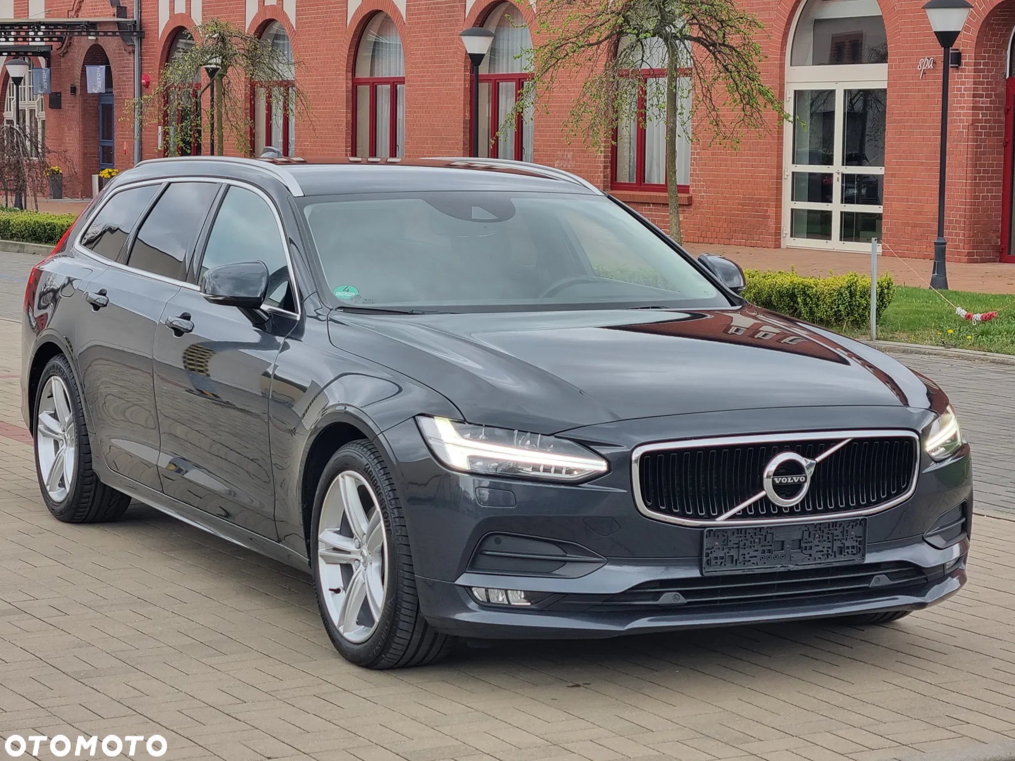 Volvo V90 D4 Geartronic Momentum Pro - 7