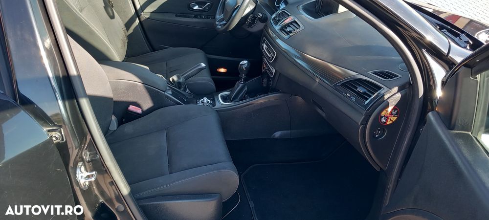 Renault Megane 1.9 dCi Privilege - 7