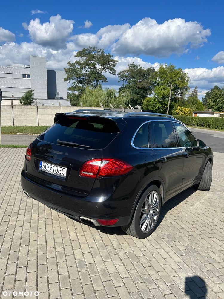 Porsche Cayenne - 3