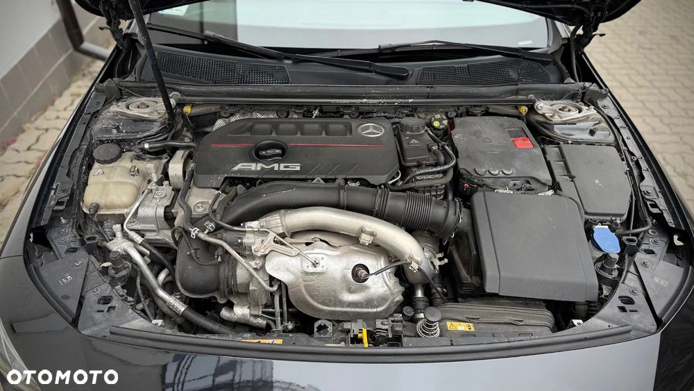 Mercedes-Benz CLA - 11