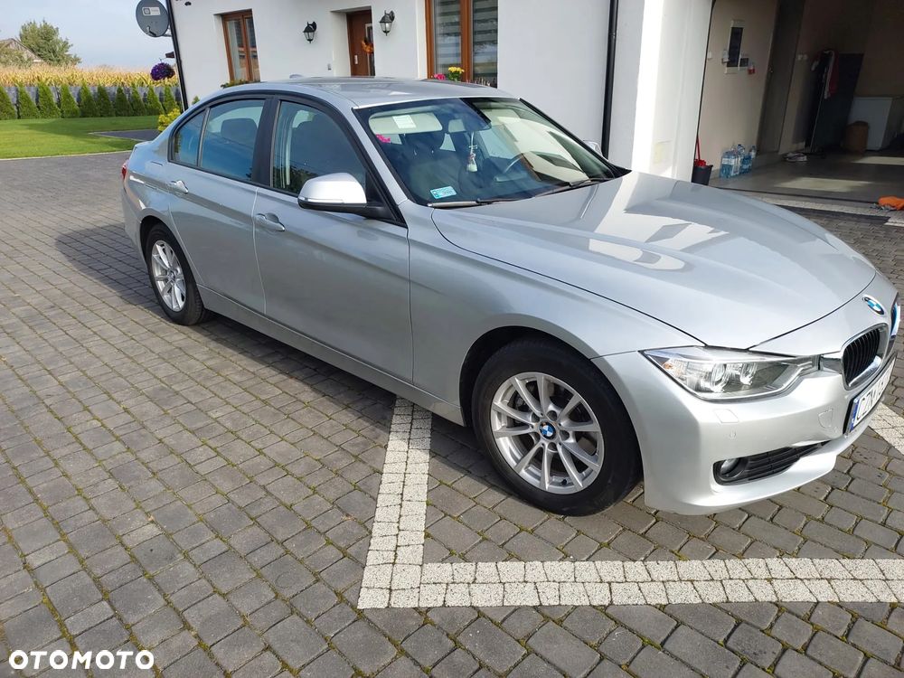 BMW Seria 3 - 16