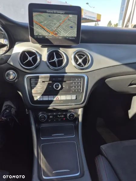 Mercedes-Benz GLA 200 7G-DCT AMG Line - 6