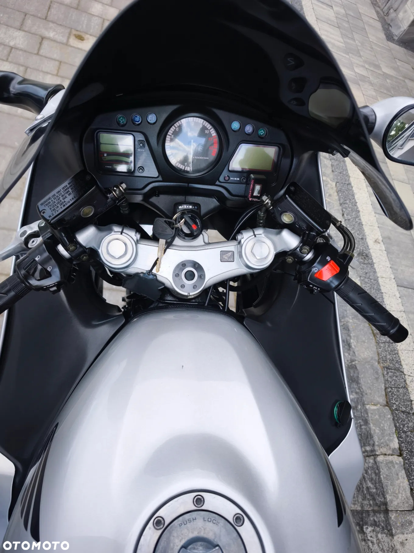 Honda CBR - 32