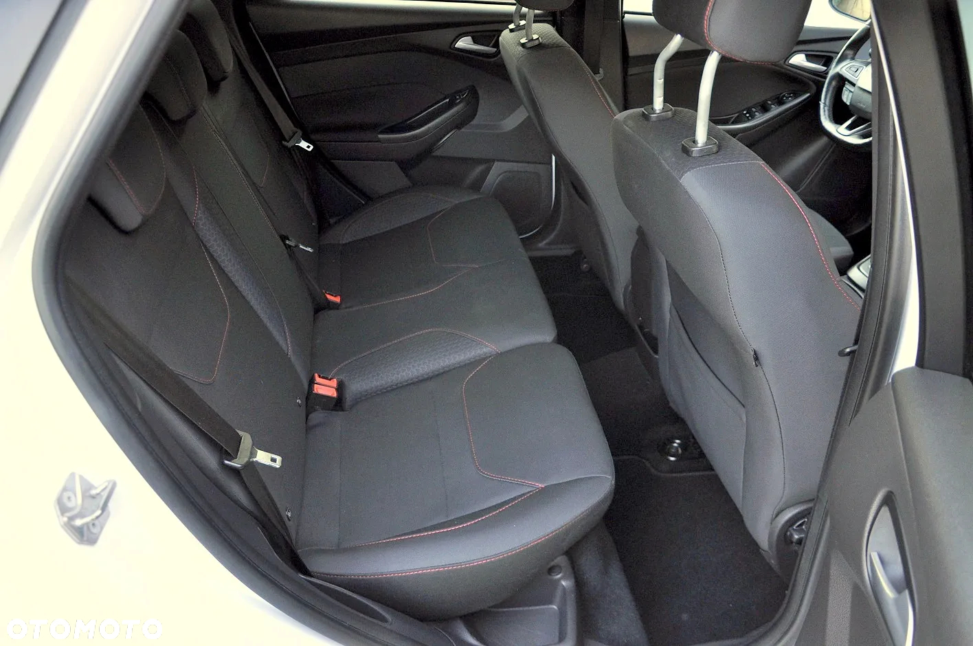 Ford Focus 1.0 EcoBoost ST-Line Style - 11