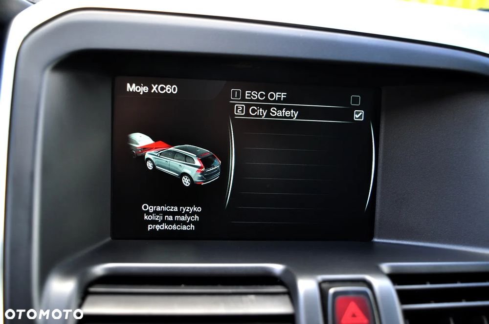 Volvo XC 60 D4 Geartronic Summum - 25