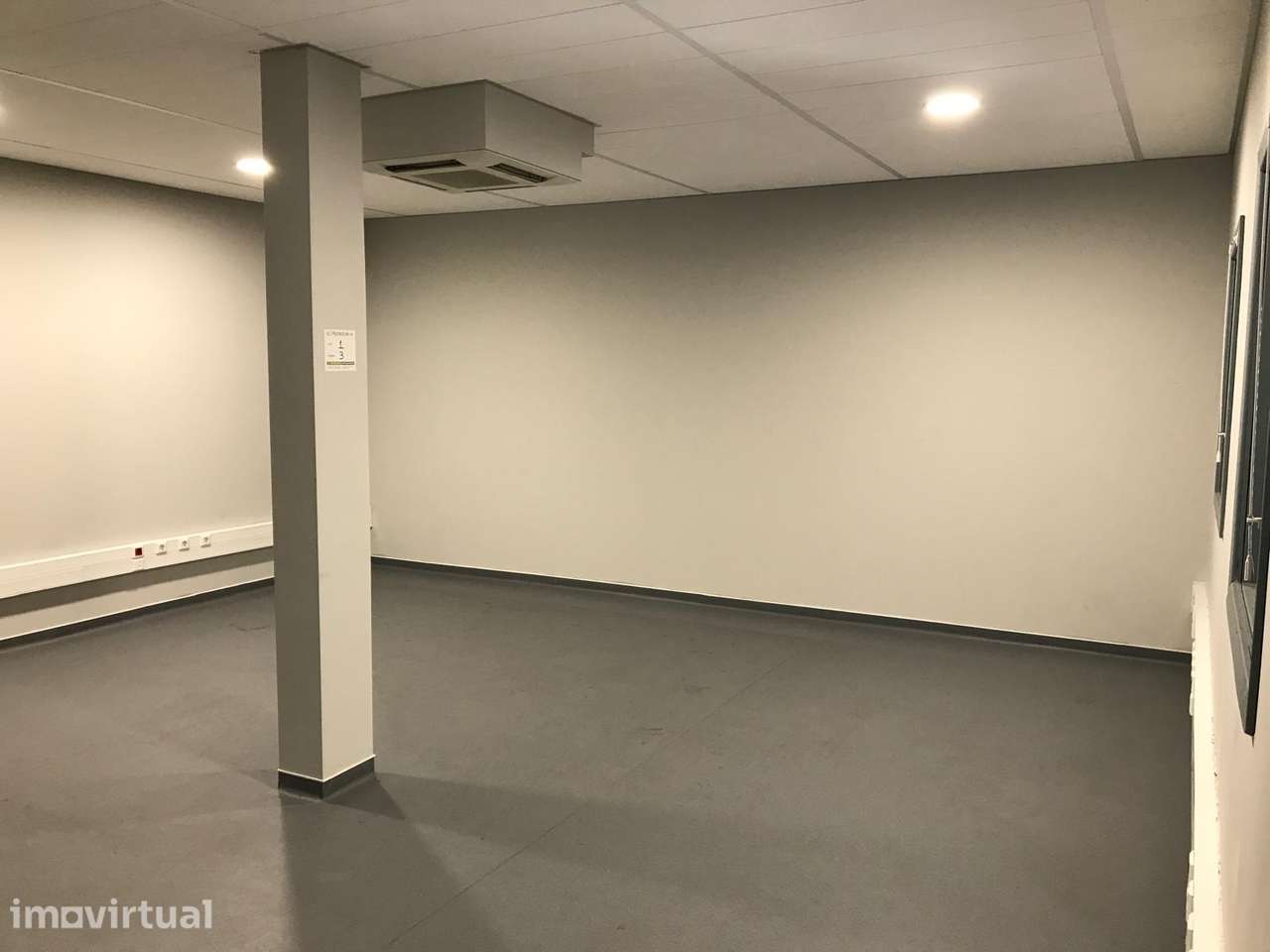 Armazém para arrendar com 450 m² em Loures - Grande imagem: 4/17