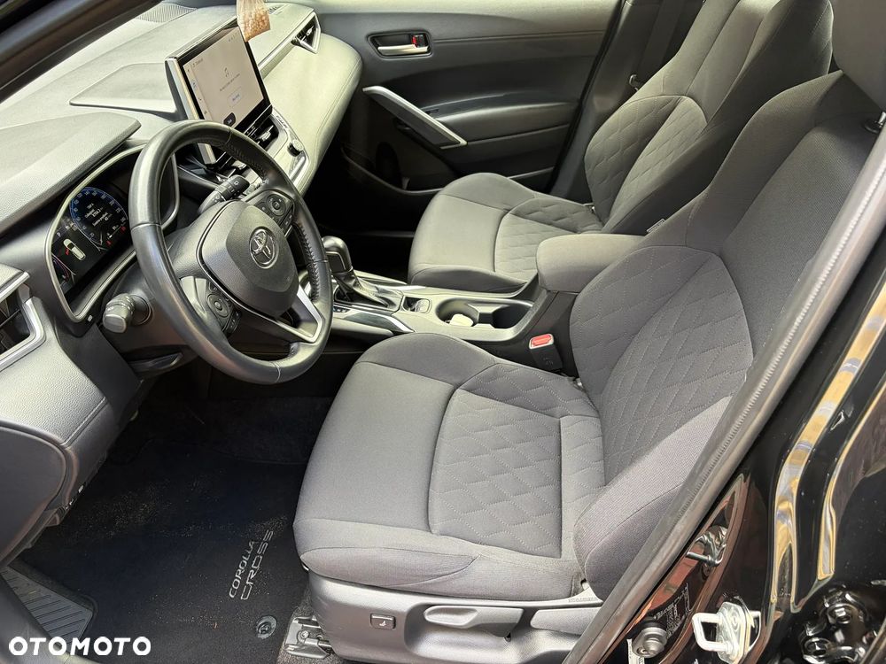 Toyota Corolla Cross 2.0 Hybrid Comfort - 12