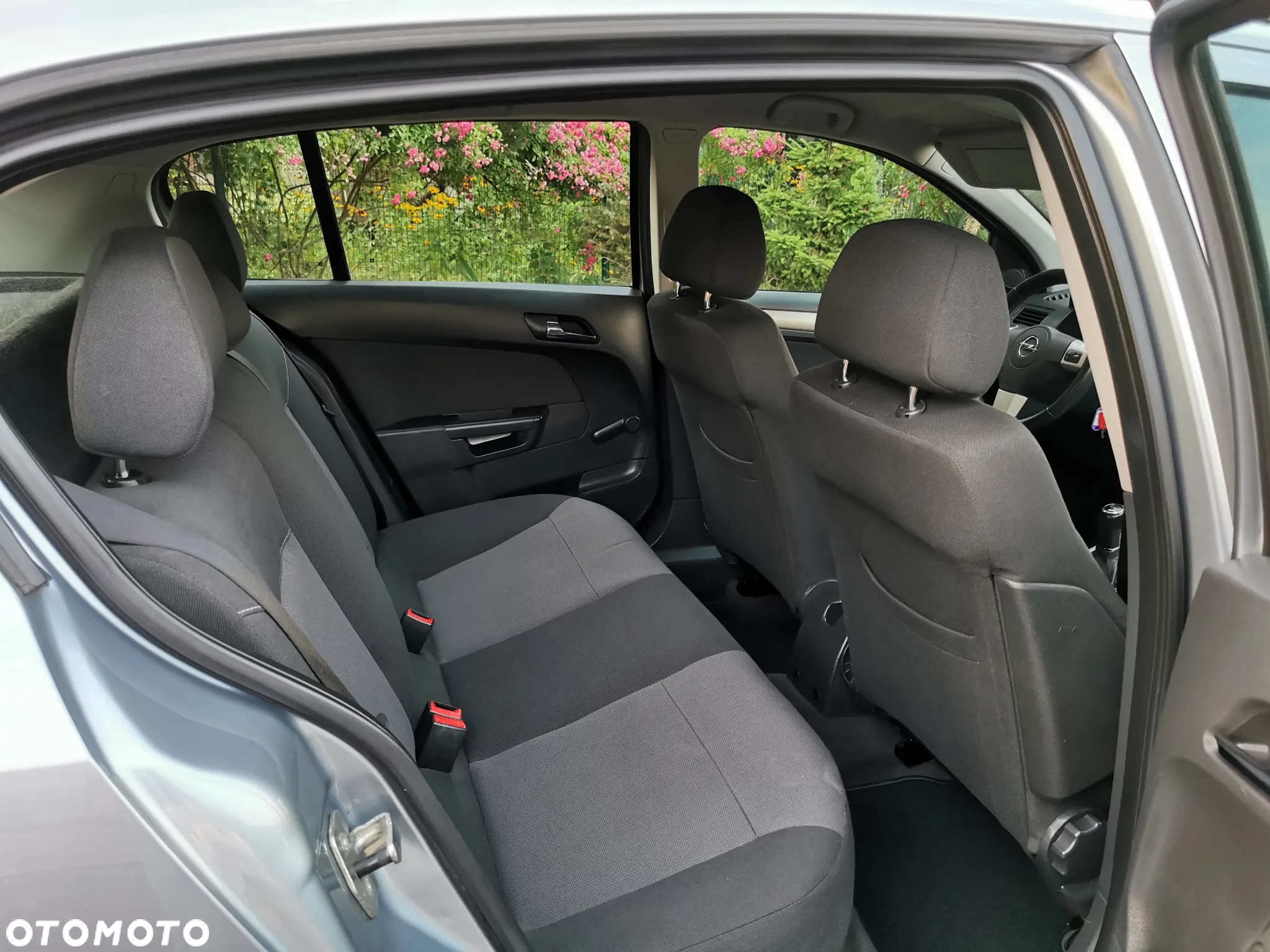 Opel Astra III 1.6 Essentia - 12