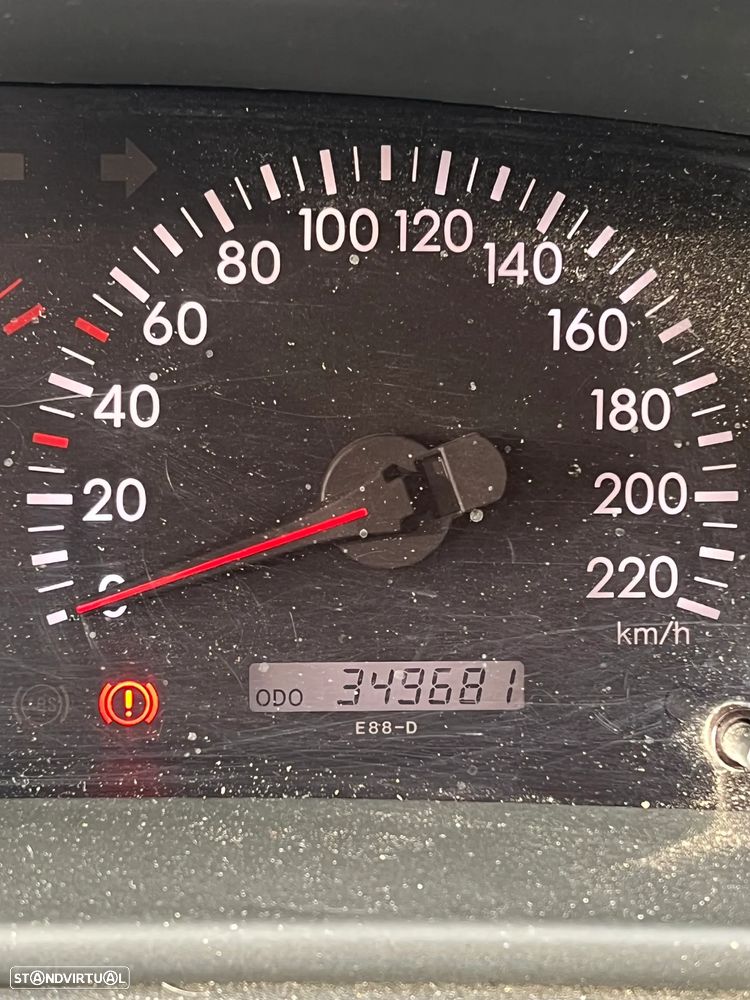 Toyota Corolla 1.4 D-4D - 8