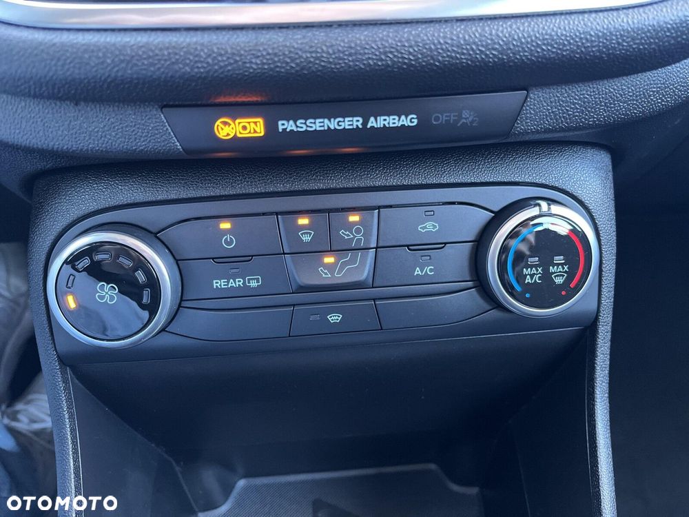 Ford Fiesta - 25