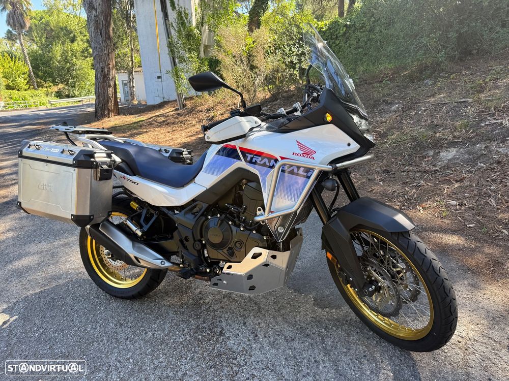 Honda Transalp 750 - 1