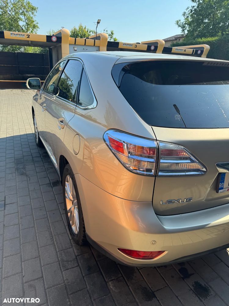 Lexus Seria RX - 34
